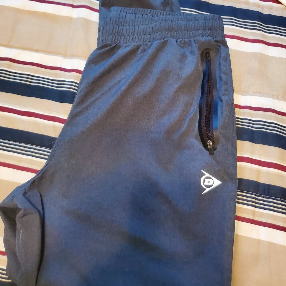 Dunlop Mens Athletic jogger pants Sz large like new